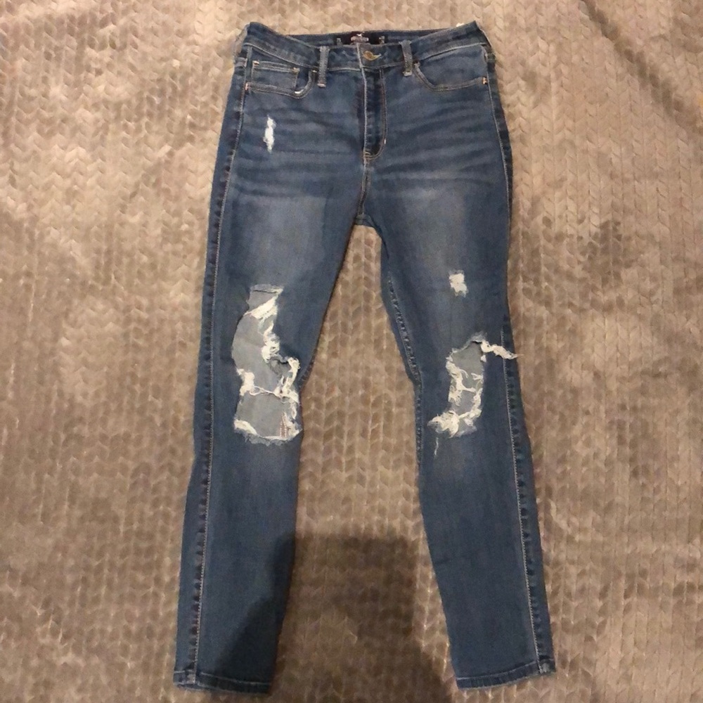 Hollister ripped skinny jeans